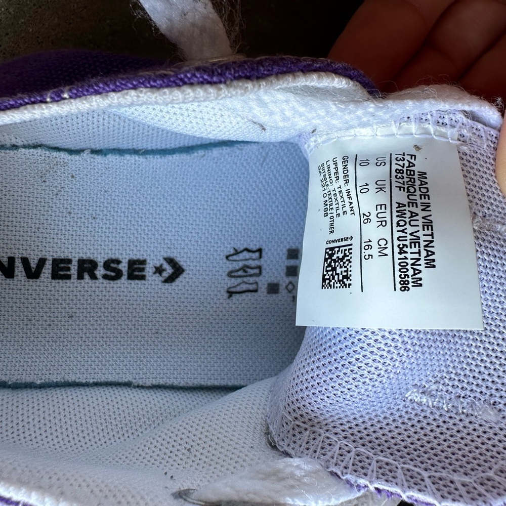 Converse Kids Purple Sneakers size 10 pre owned - Picture 10 of 13